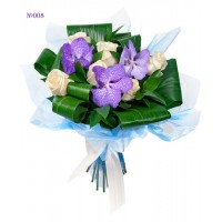 Sky Blue Tones Bouquet